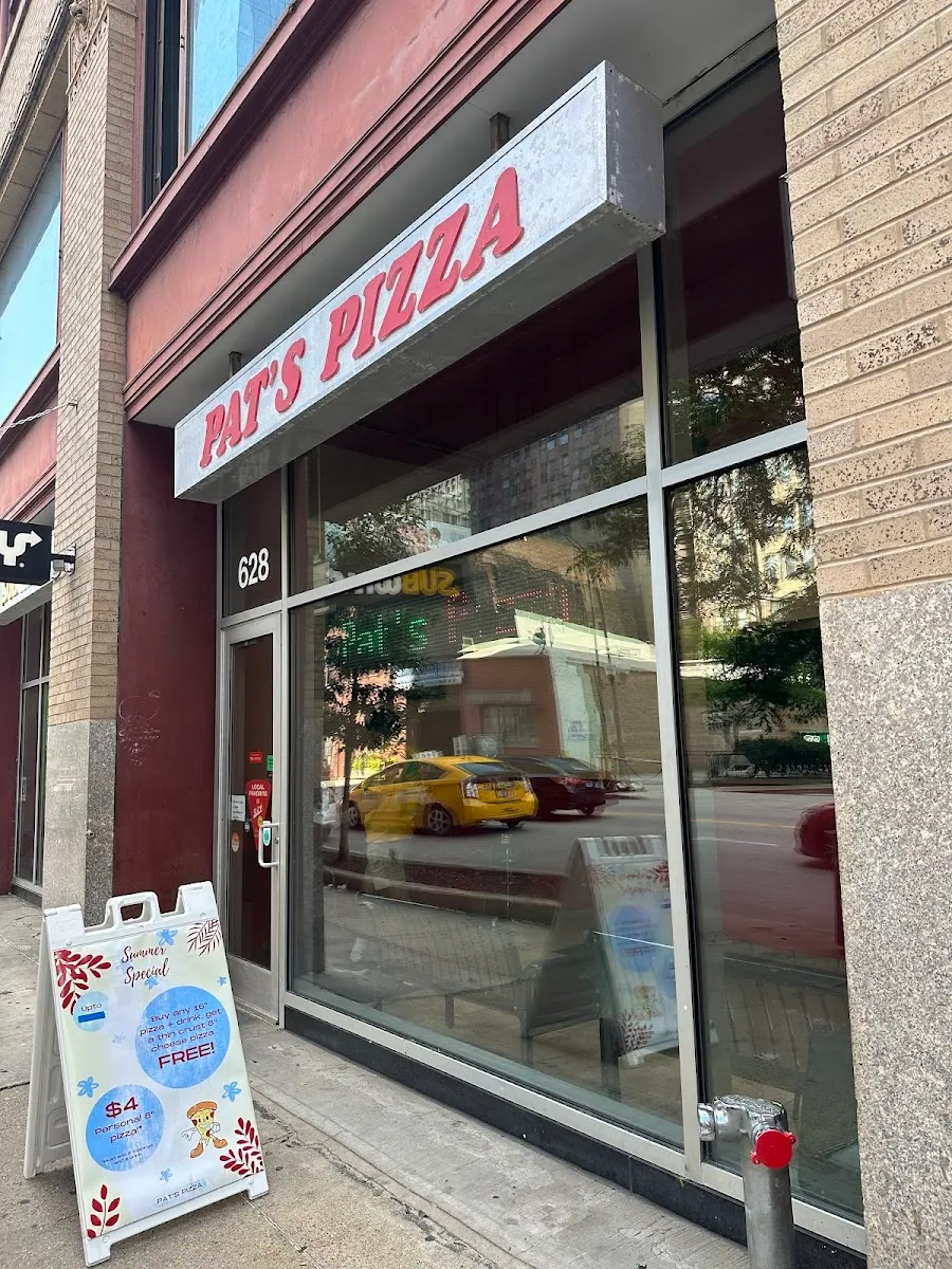 Pat's Pizza, photo 1