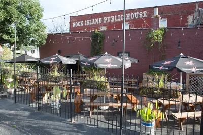 Red's the People's Pie at Rock Island Public House