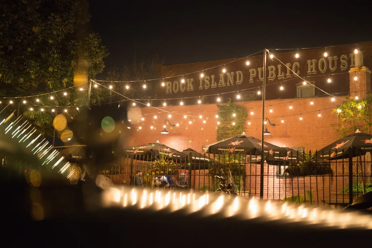 Red's the People's Pie at Rock Island Public House, photo 4