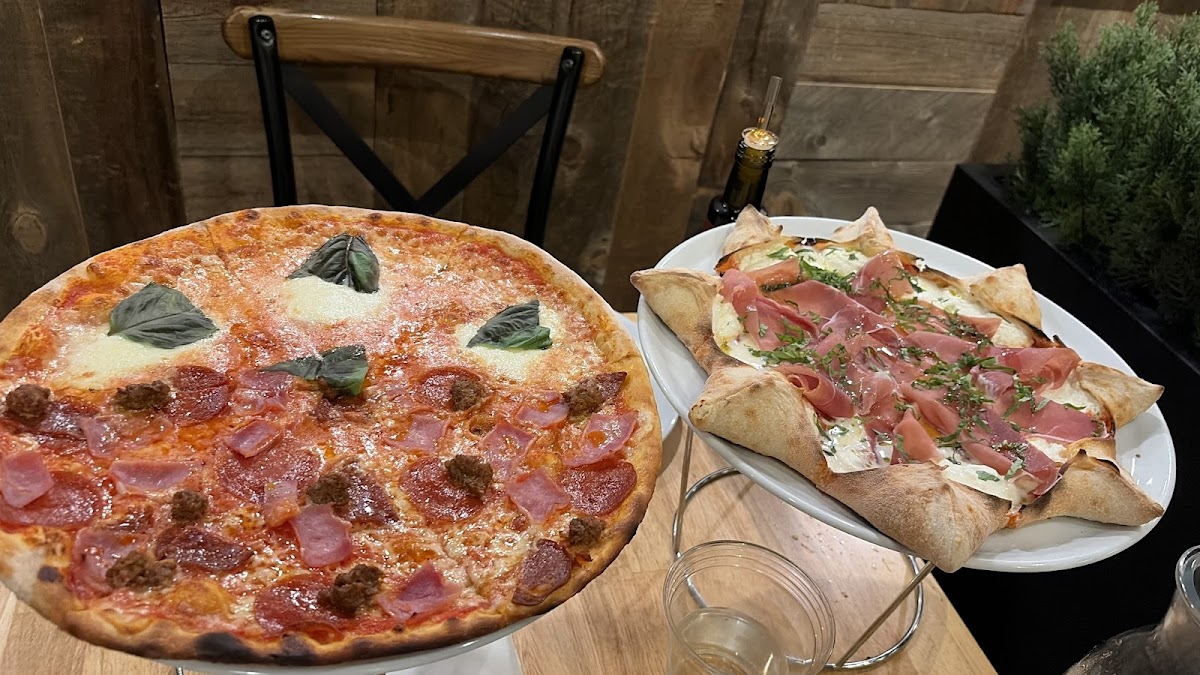 Mister O1 Extraordinary Pizza (Multiple locations), photo 8