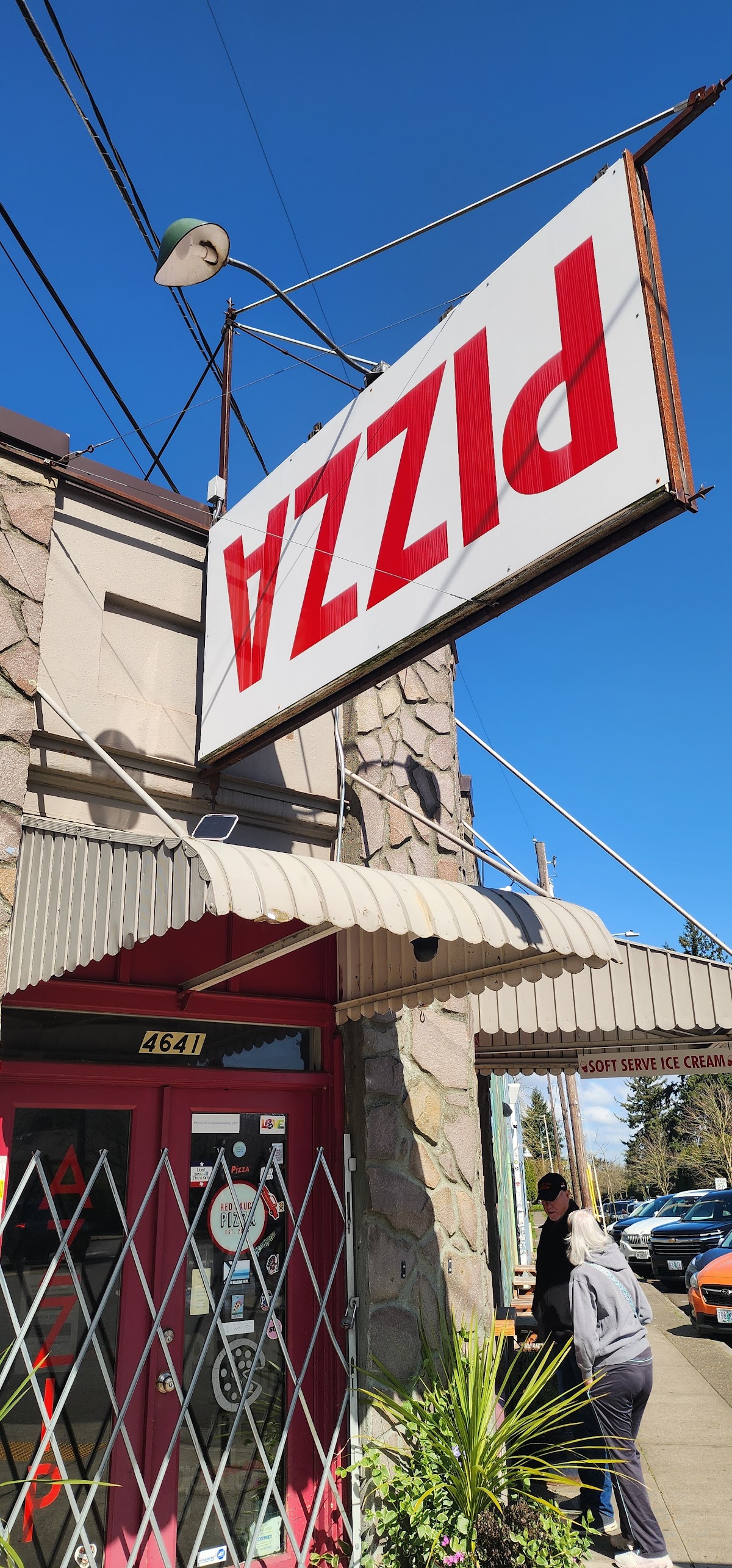 Red Sauce Pizza, photo 5