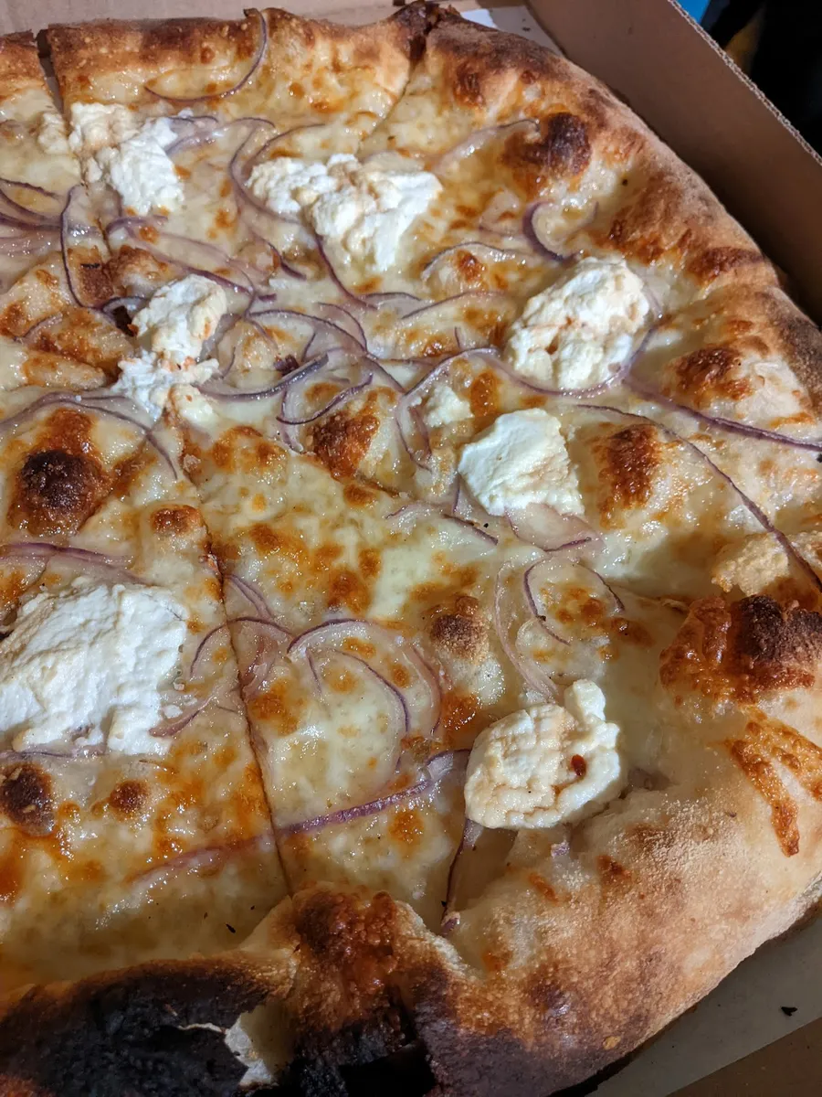 Red Sauce Pizza, photo 7