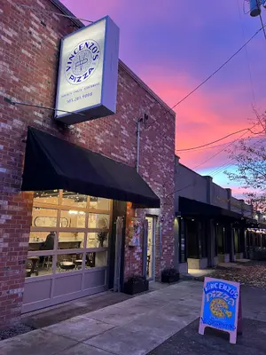 Vincenzo’s Pizza