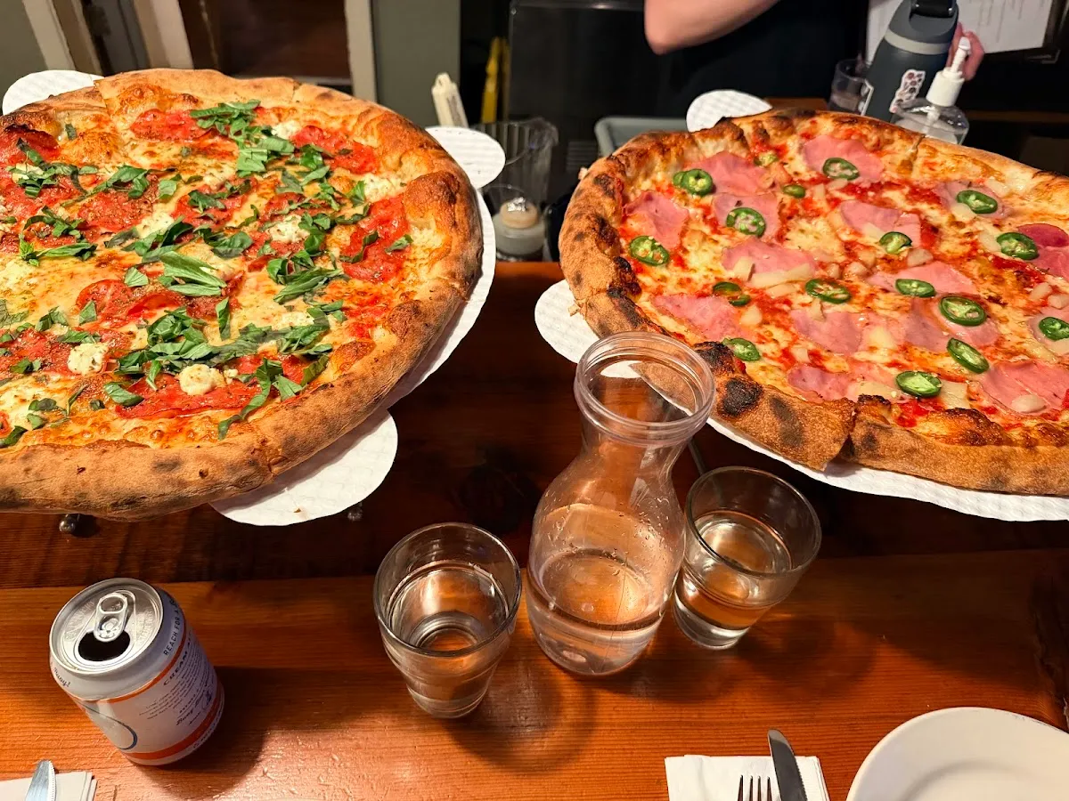 Apizza Scholls, photo 6