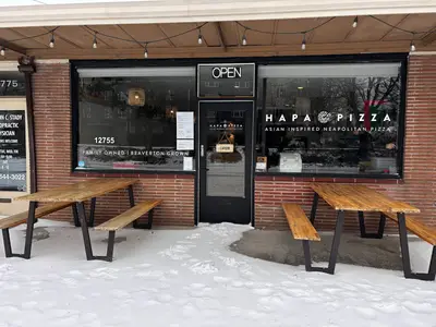Hapa Pizza
