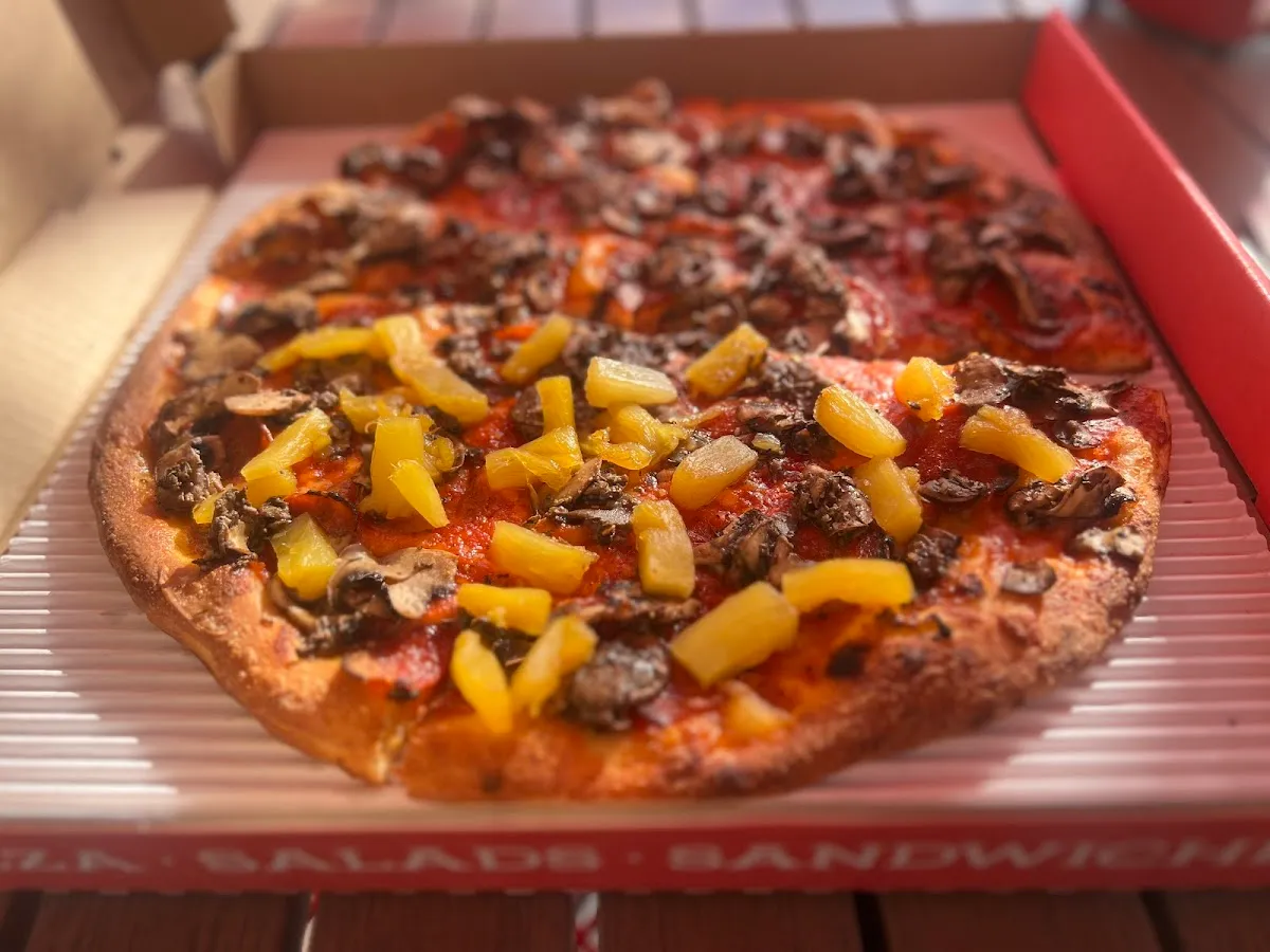 Hot Daisy Pizza, photo 9