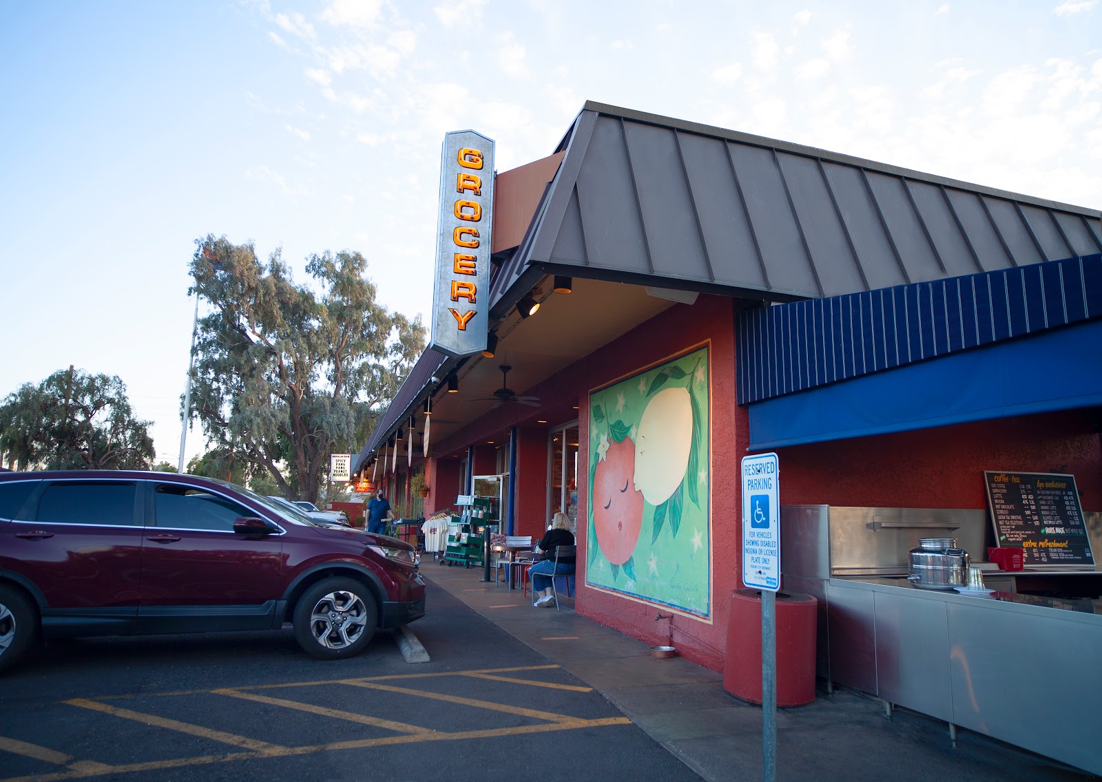 La Grande Orange Grocery & Pizzeria, photo 2