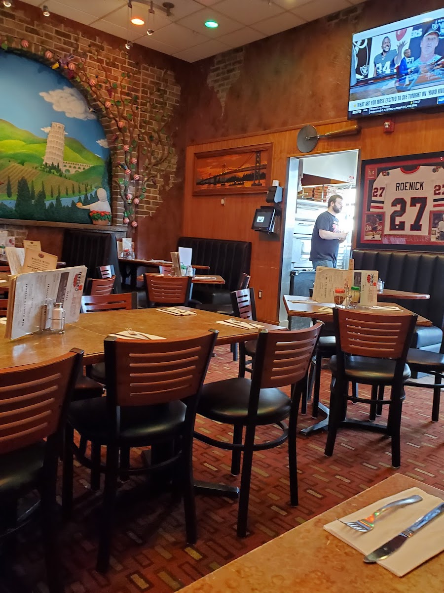 Mama’s Pizza, photo 5