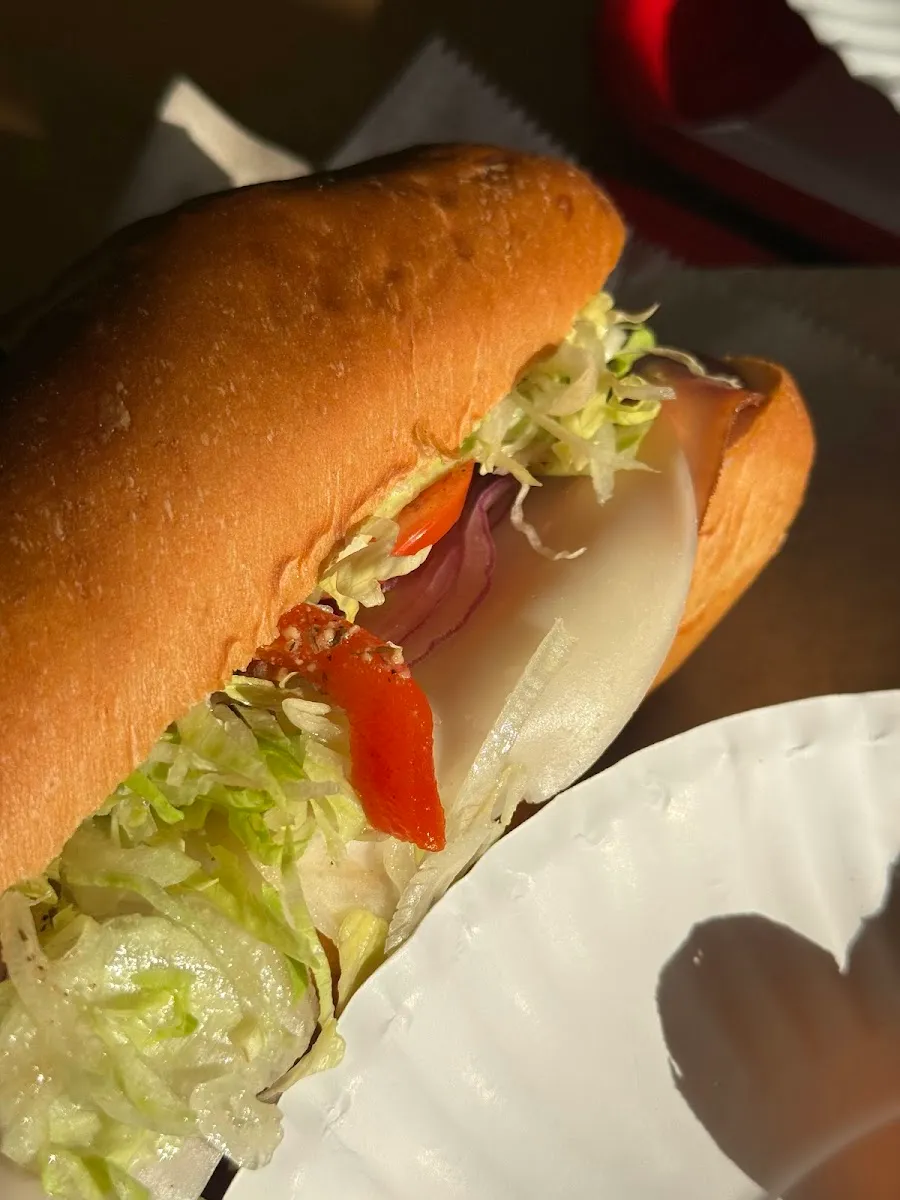 Little Deli & Pizzeria, photo 2