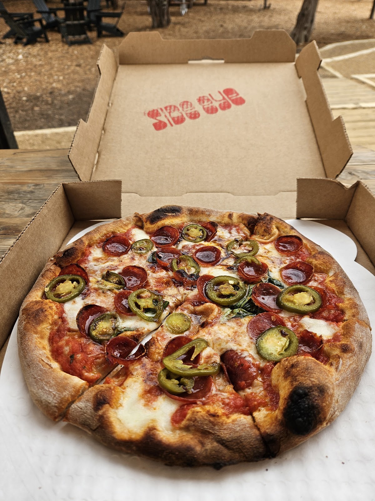 Side Eye Pie, photo 3