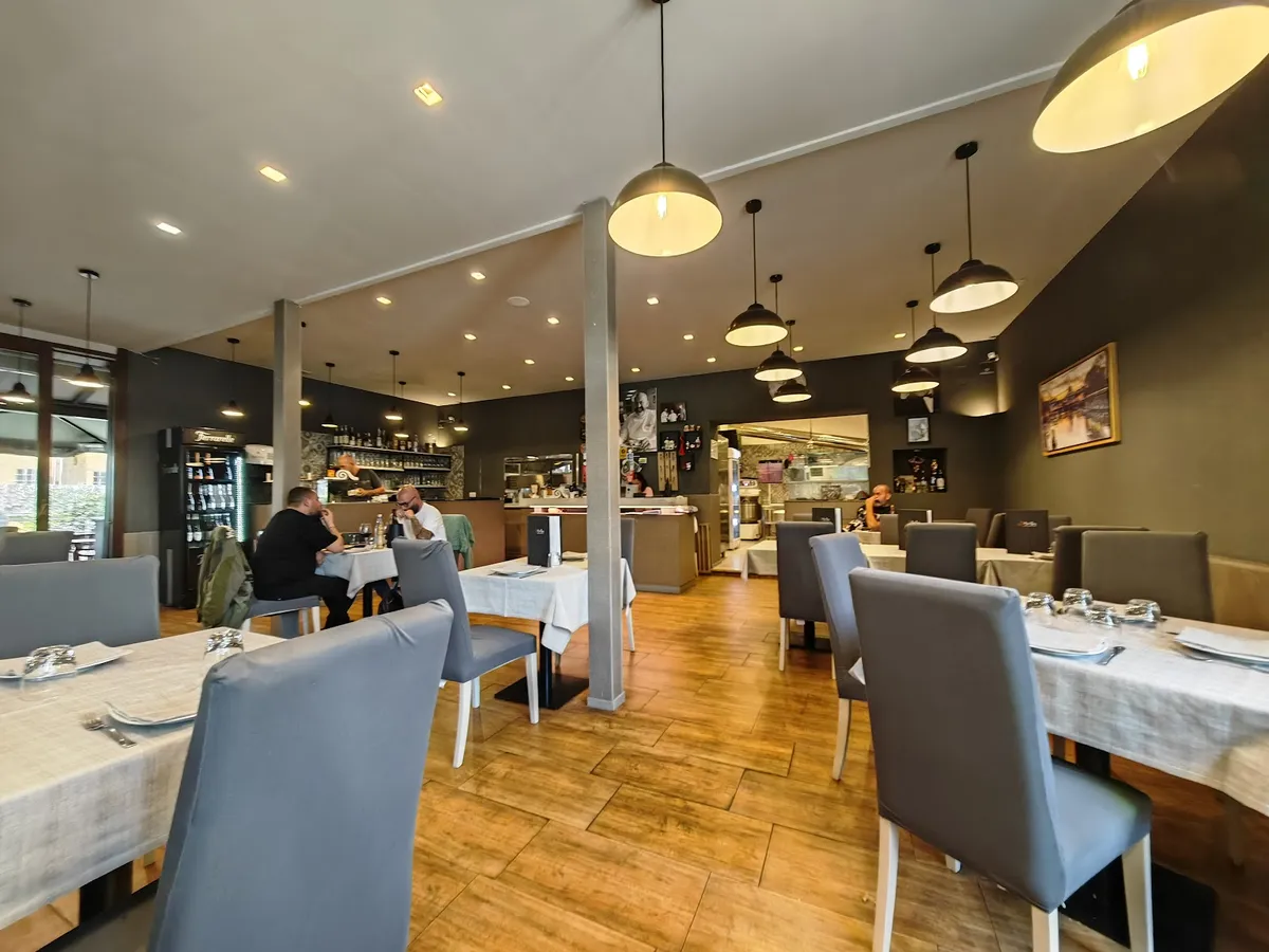 Angelo Pezzella – Pizzeria con Cucina, photo 1
