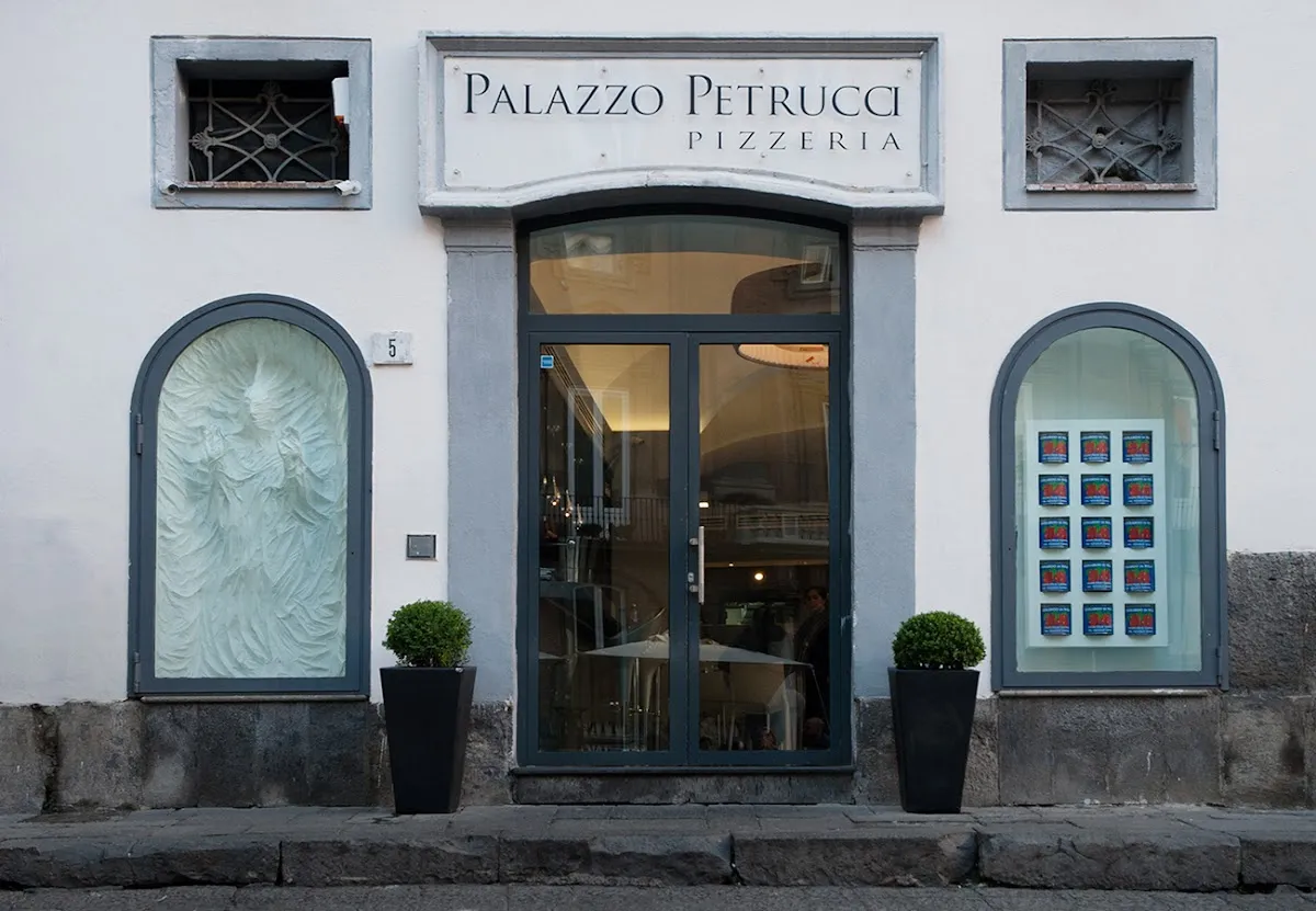 Palazzo Petrucci Pizzeria, photo 1