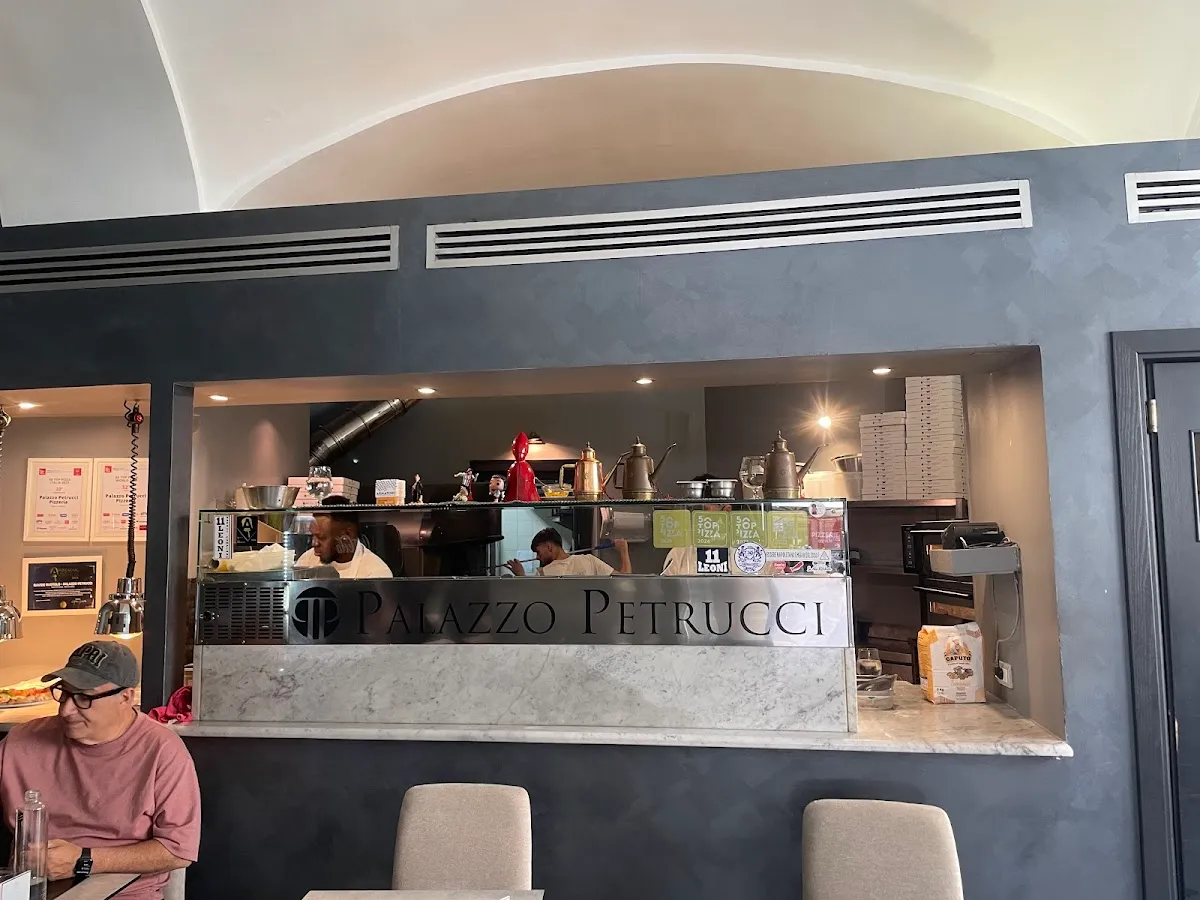Palazzo Petrucci Pizzeria, photo 5