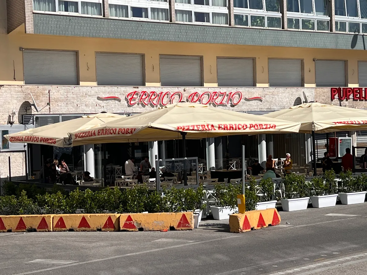 Pizzeria Errico Porzio (Lungomare Napoli), photo 7
