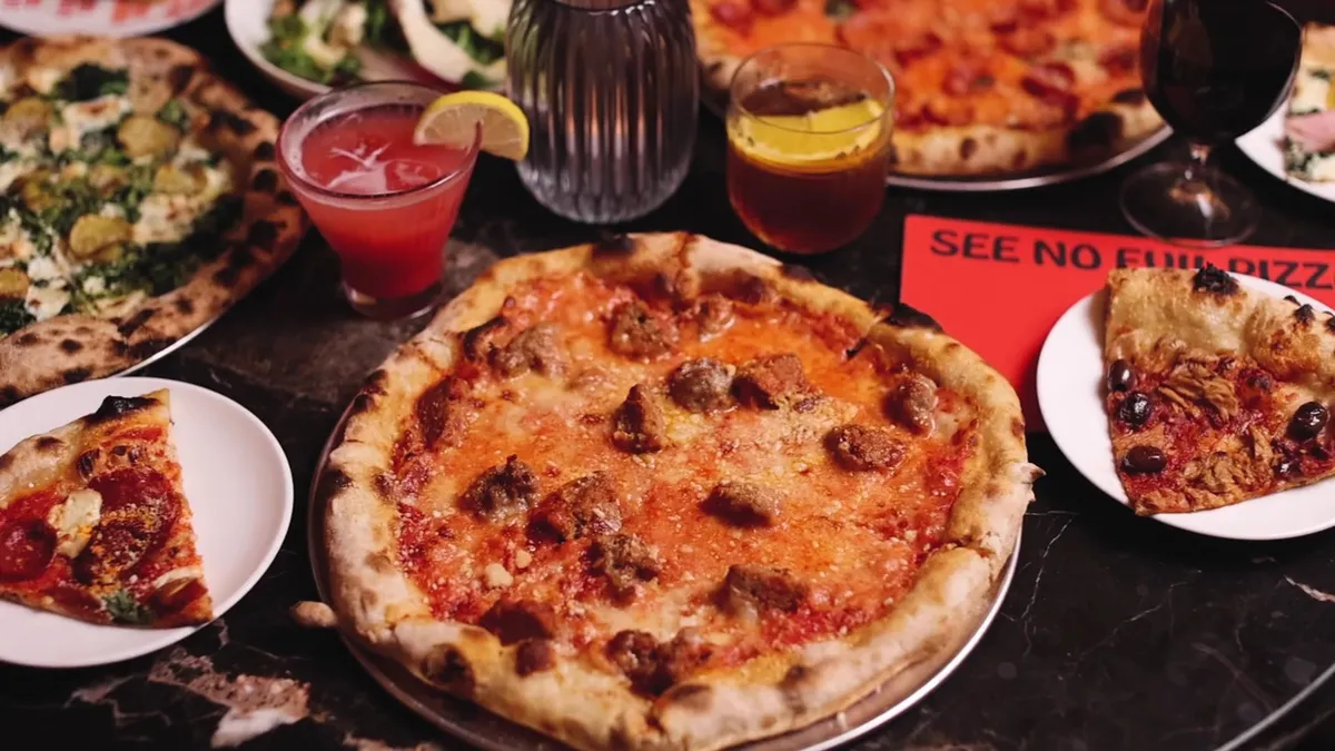 See No Evil Pizza, photo 2