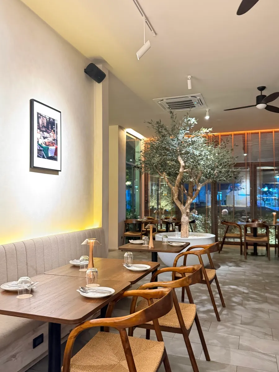 Five Olives, photo 8