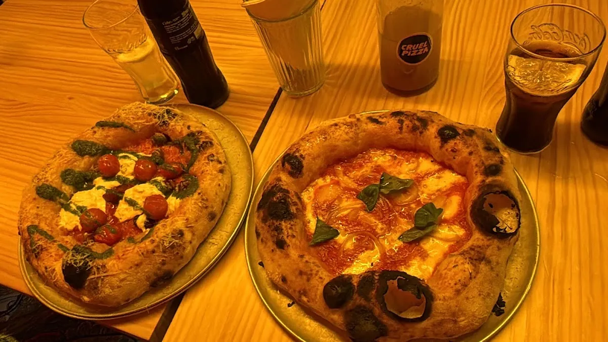 Cruel Pizza, photo 8