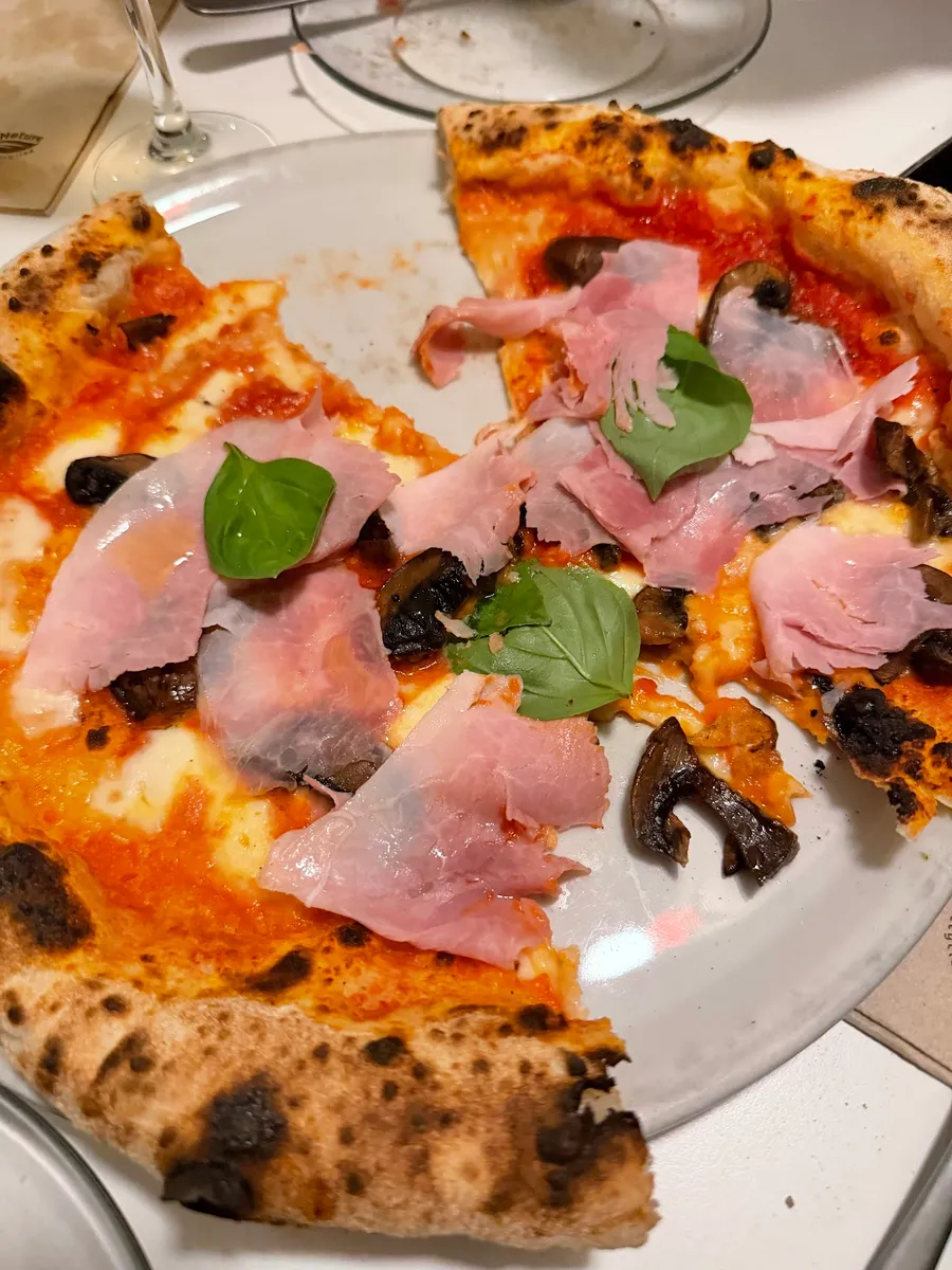Gina Balmesina Pizza Bar, photo 8