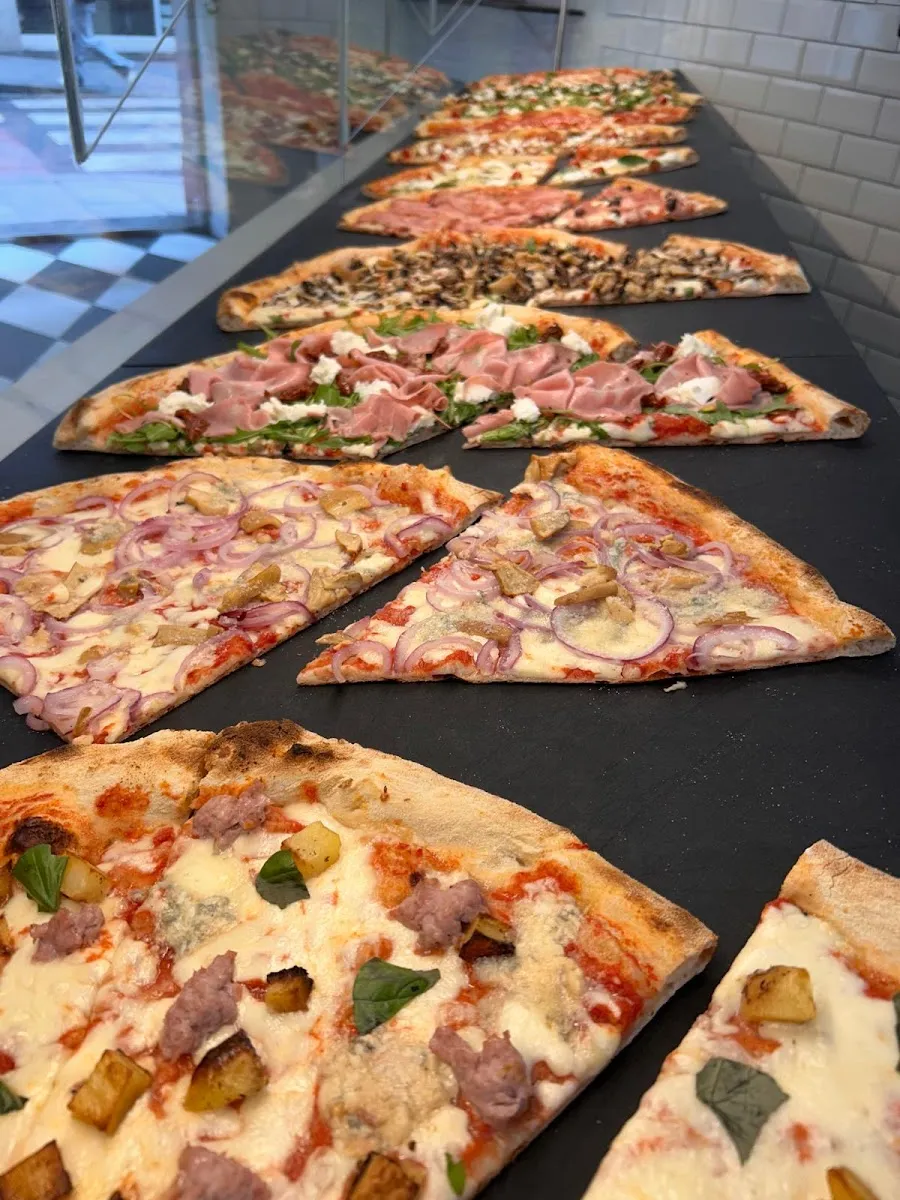 Pizza Circus, photo 3