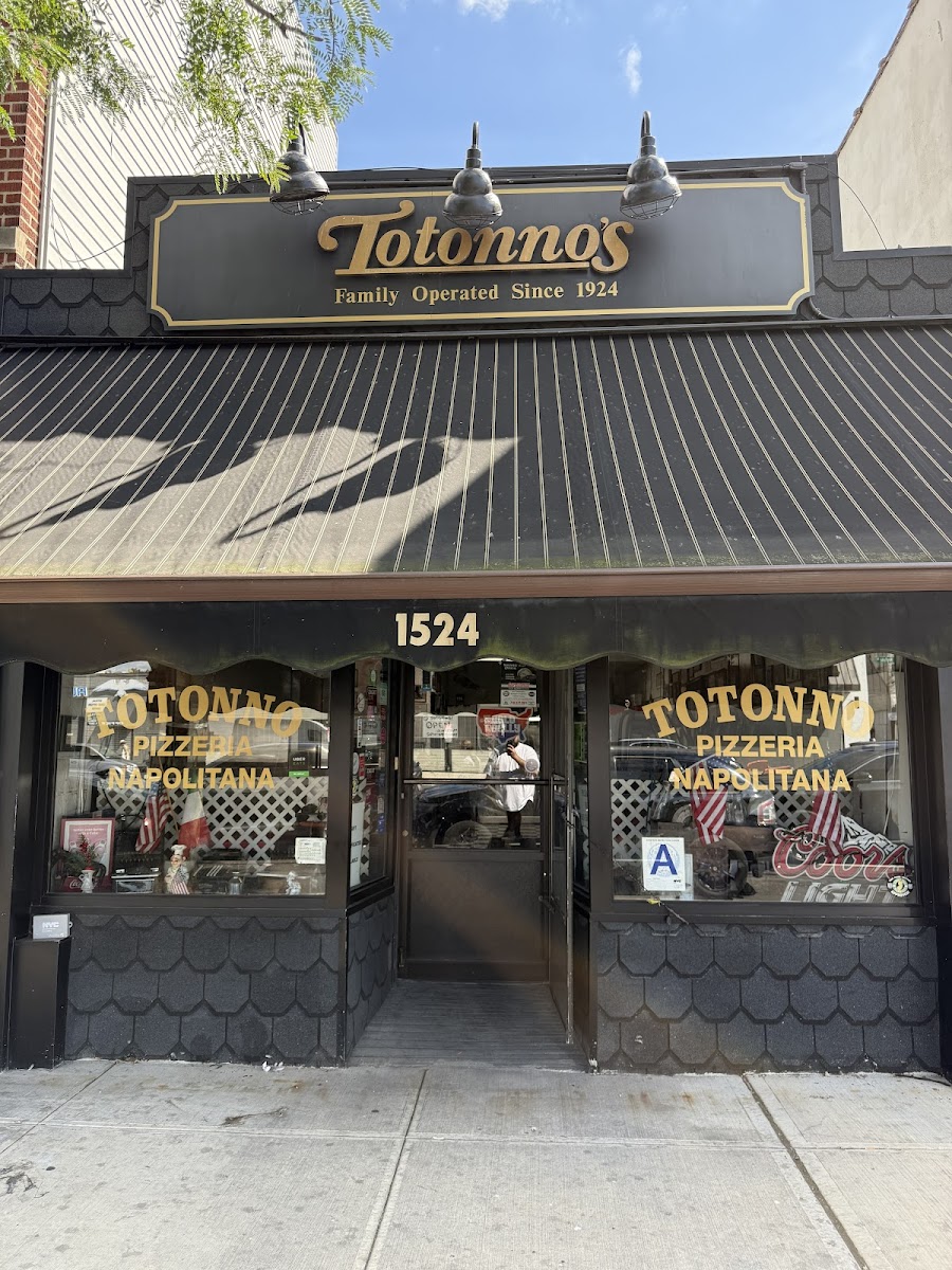 Totonno's Pizzeria Napolitana