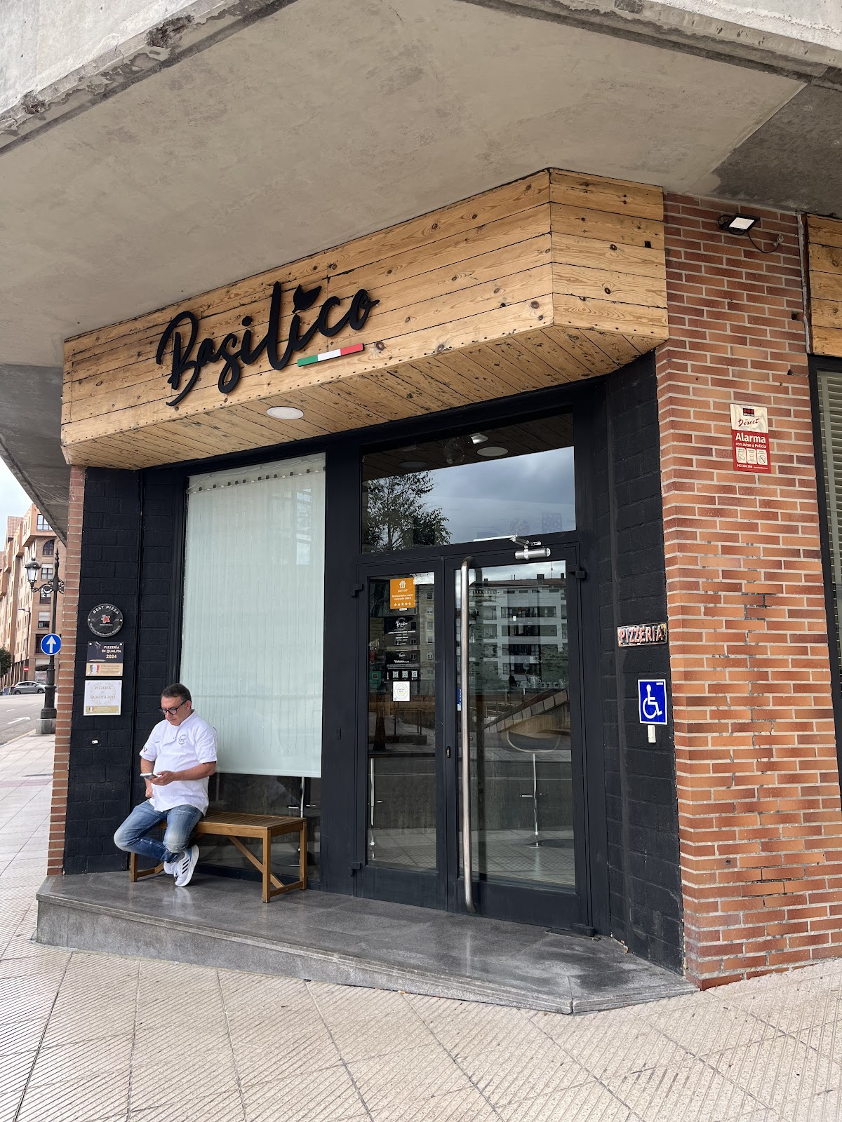 Basilico restaurant pizzeria, photo 10