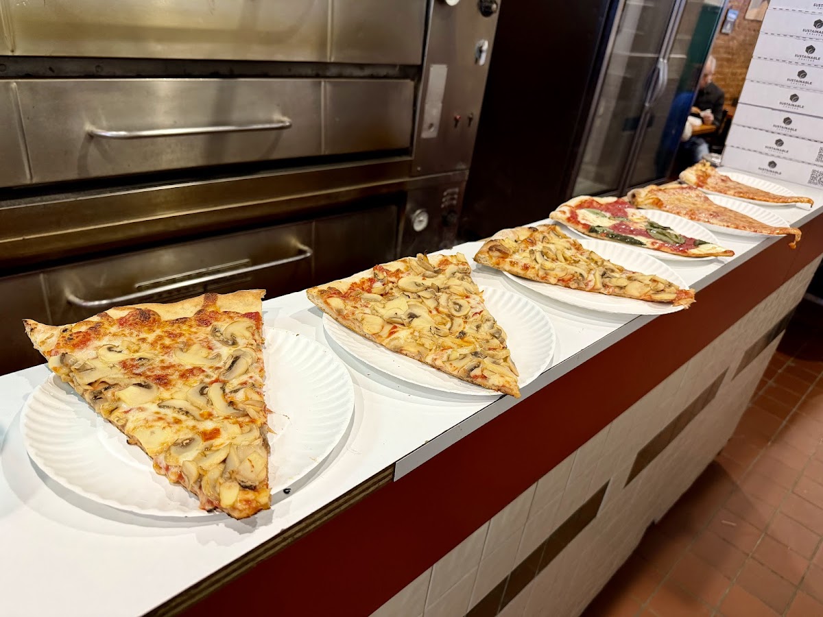 Sal & Carmine Pizza, photo 5