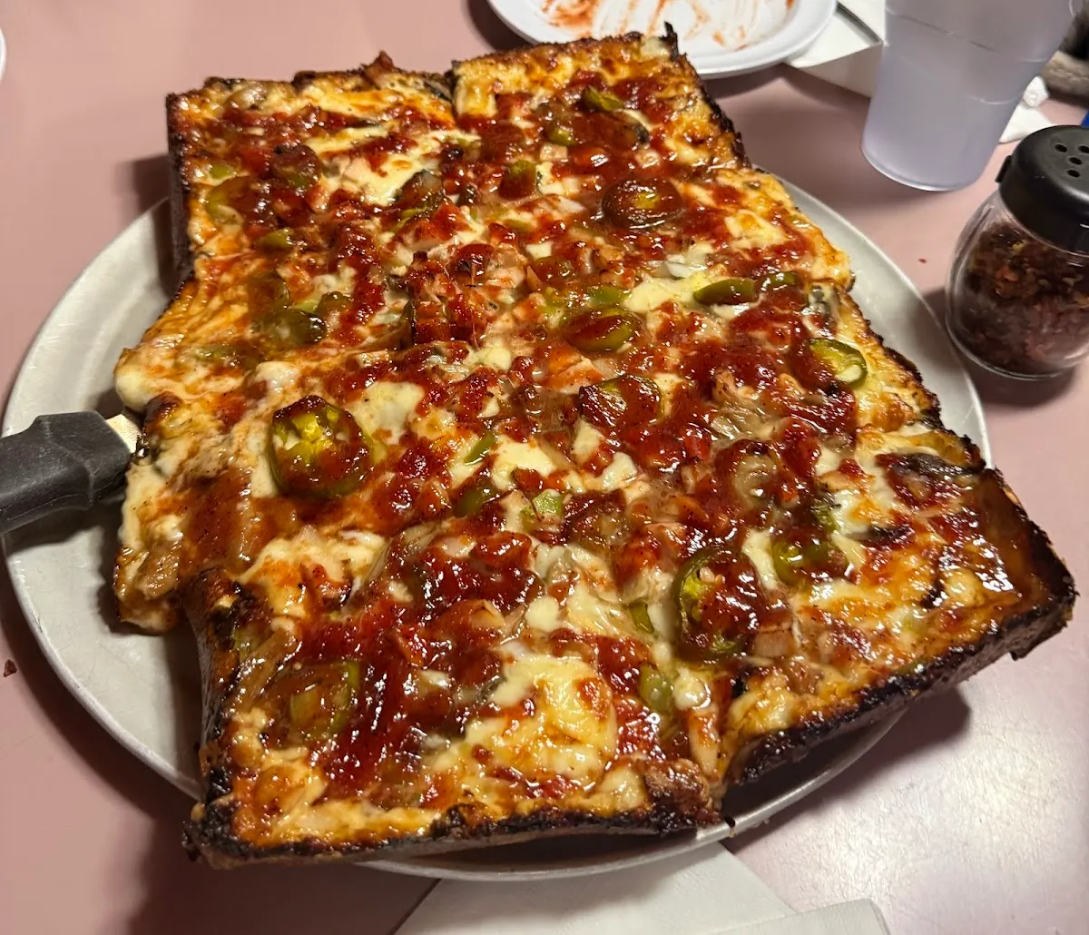 Loui's Pizza, photo 3