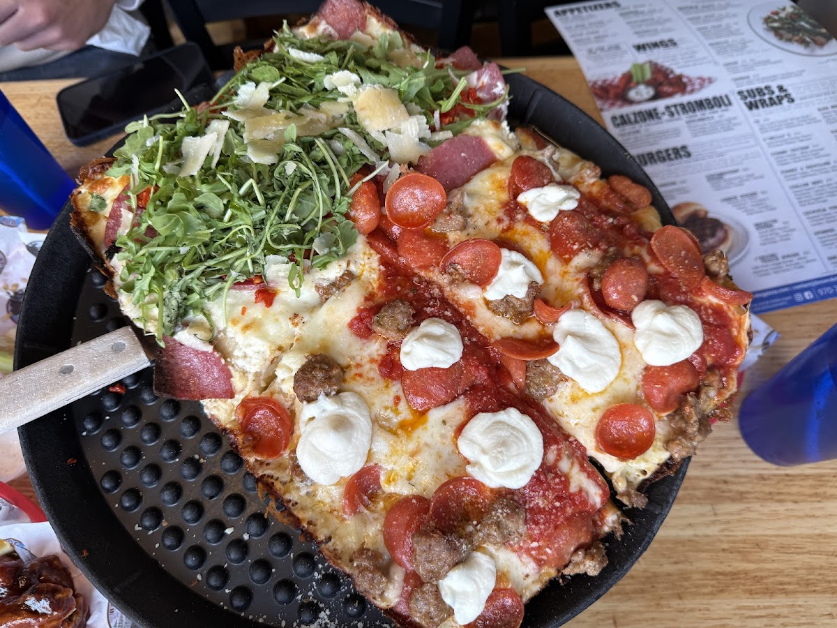 Brown Dog Pizza, photo 3