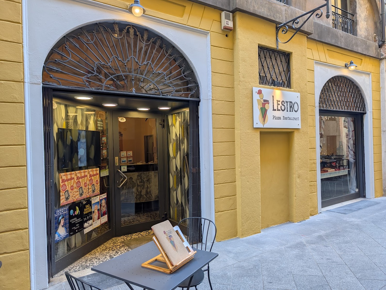 Lestro Pizza Restaurant, photo 3