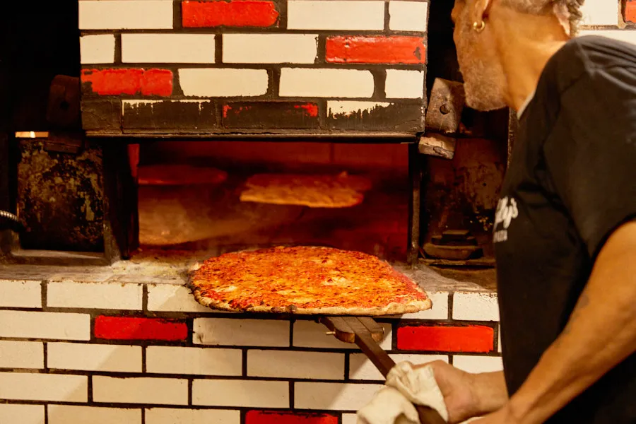 Sally's Apizza, photo 4
