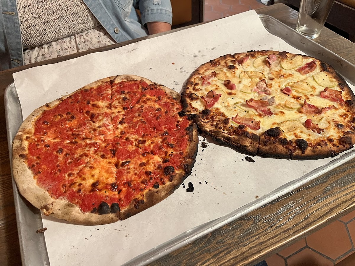 Sally's Apizza, photo 5