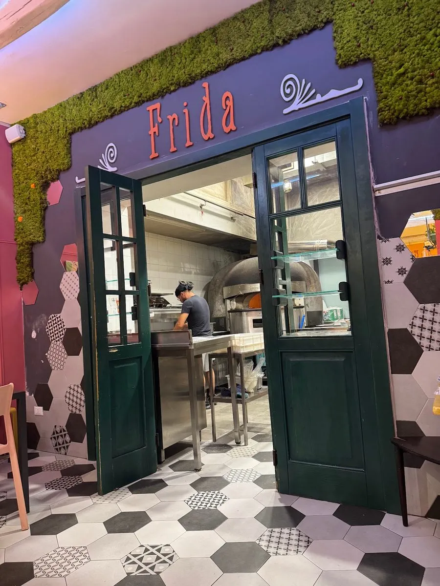 Frida, photo 3