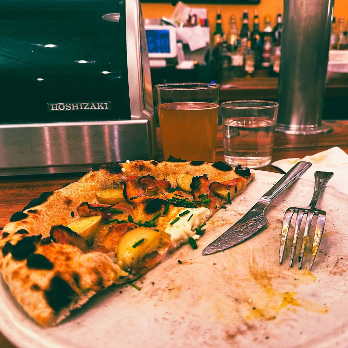 2 Amys Neapolitan Pizzeria, photo 4