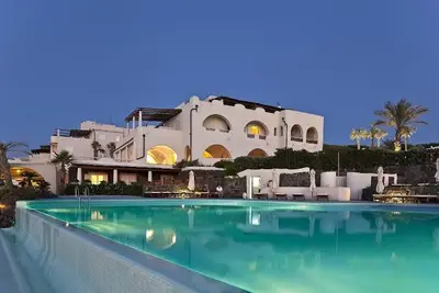 L’ Arcipelago del Therasia Resort