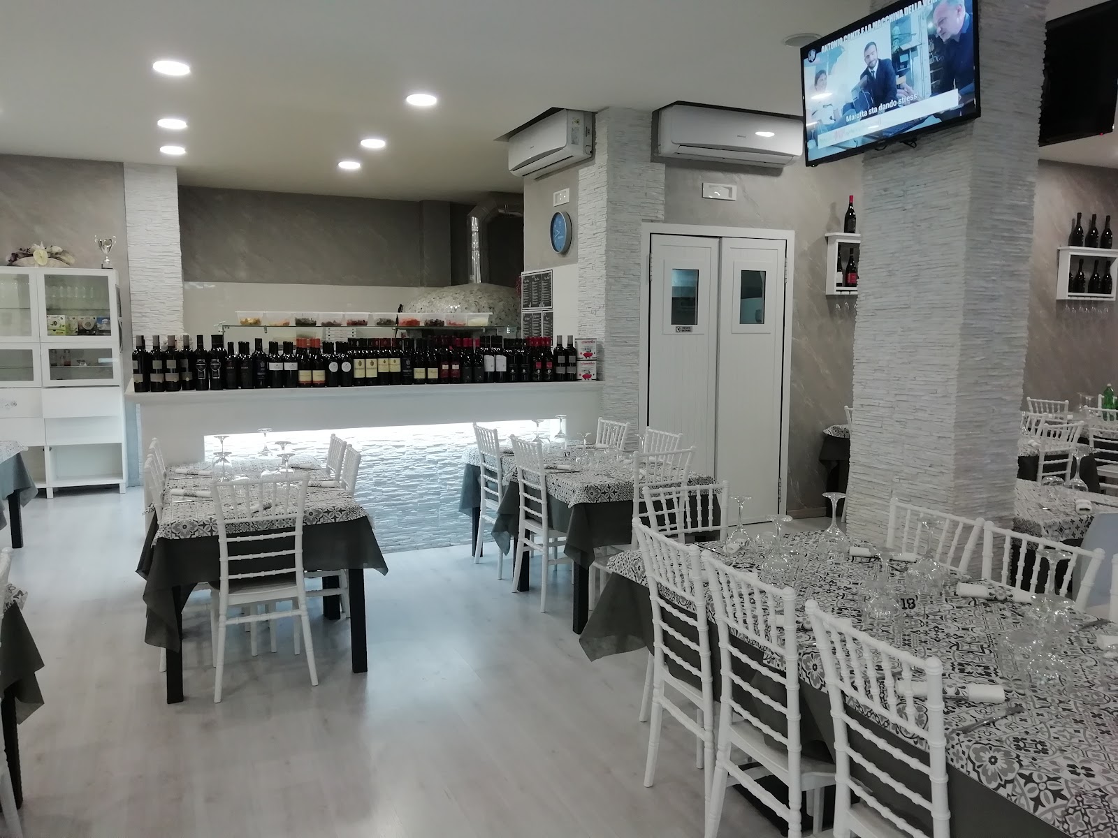 Daniele Cacciuolo Pizzeria e Bistrot