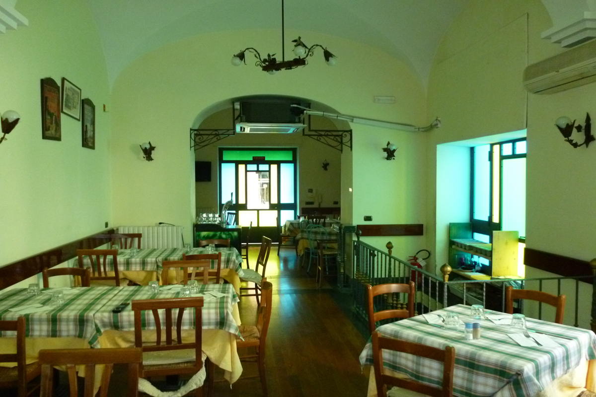 Antica Pizzeria Da Gennaro, photo 11