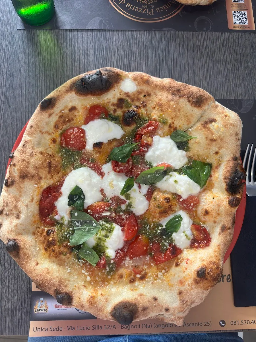 Antica Pizzeria Da Gennaro, photo 2