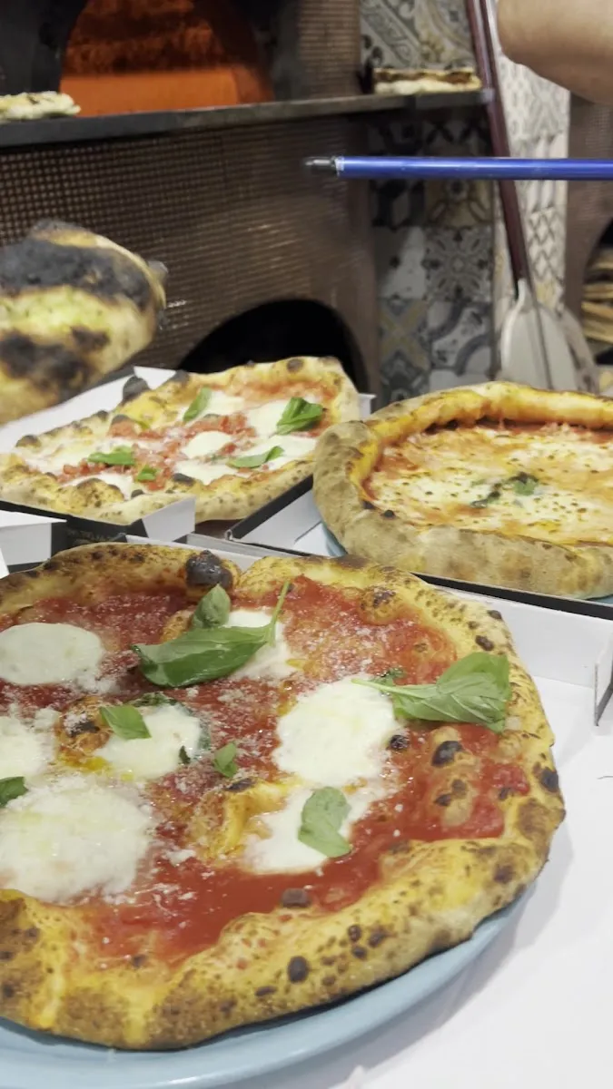 Antica Pizzeria Da Gennaro, photo 3