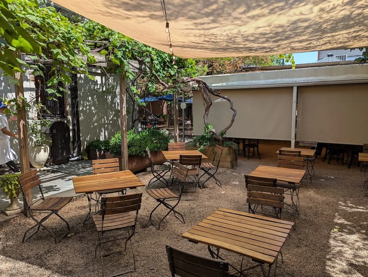 F&F Pizzeria, photo 8