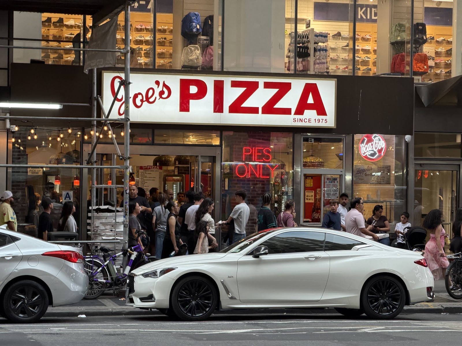 Joe & Pat’s, photo 5