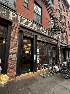 The House of Pizza & Calzone
