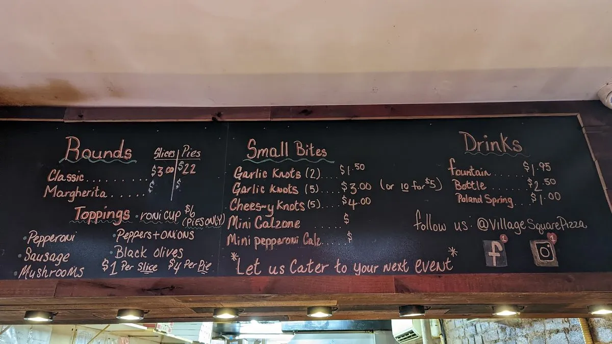 Village Square Pizza, photo 5