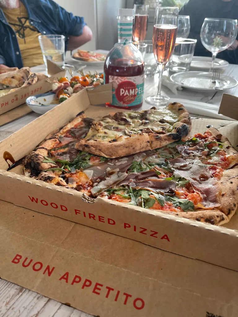 Pizza Pomodoro, photo 4