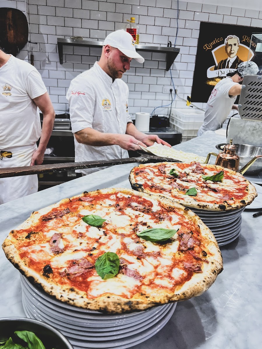 L'Antica Pizzeria da Michele, photo 3