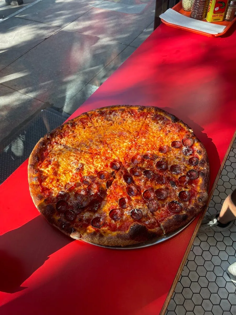 Chrissy's Pizza, photo 2
