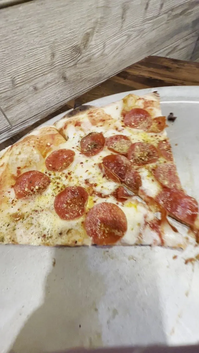 New Park Pizza, photo 3