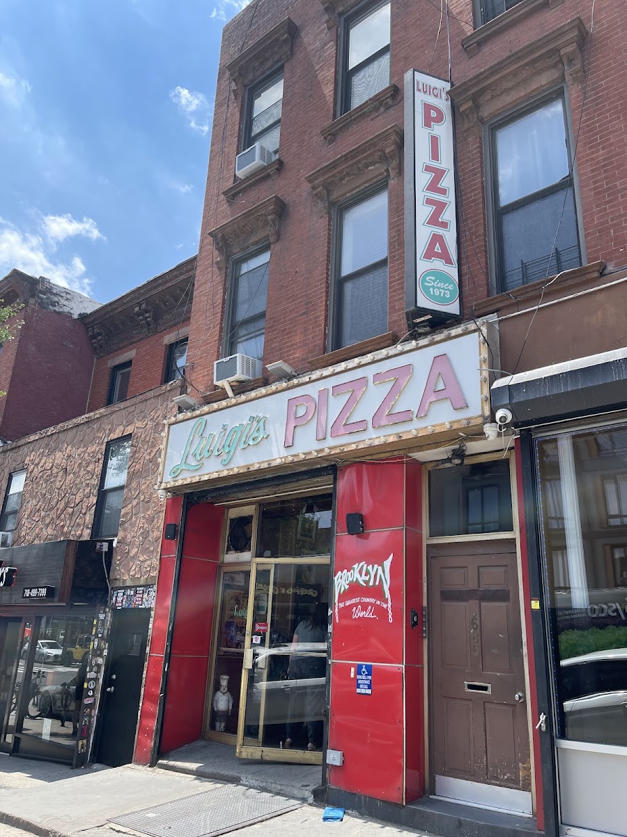 Luigi's Pizza