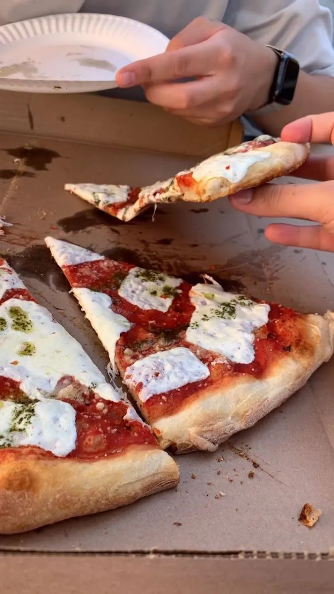 Luigi's Pizza, photo 3