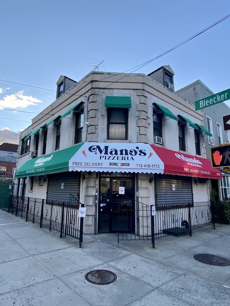 Mano's Pizzeria