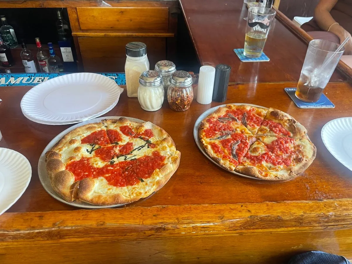 Lee's Tavern, photo 3